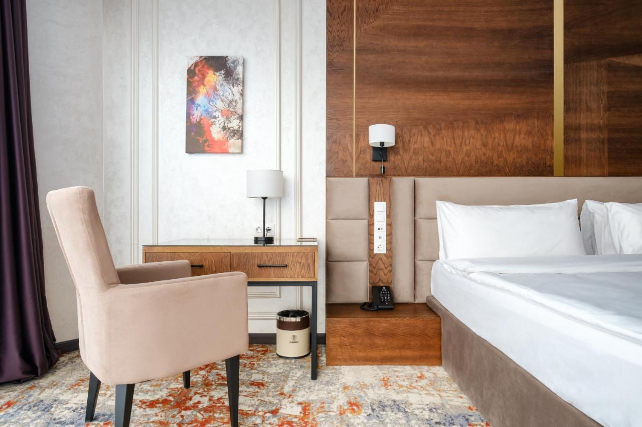 אלמטי Grand Mildom Hotel מראה חיצוני תמונה