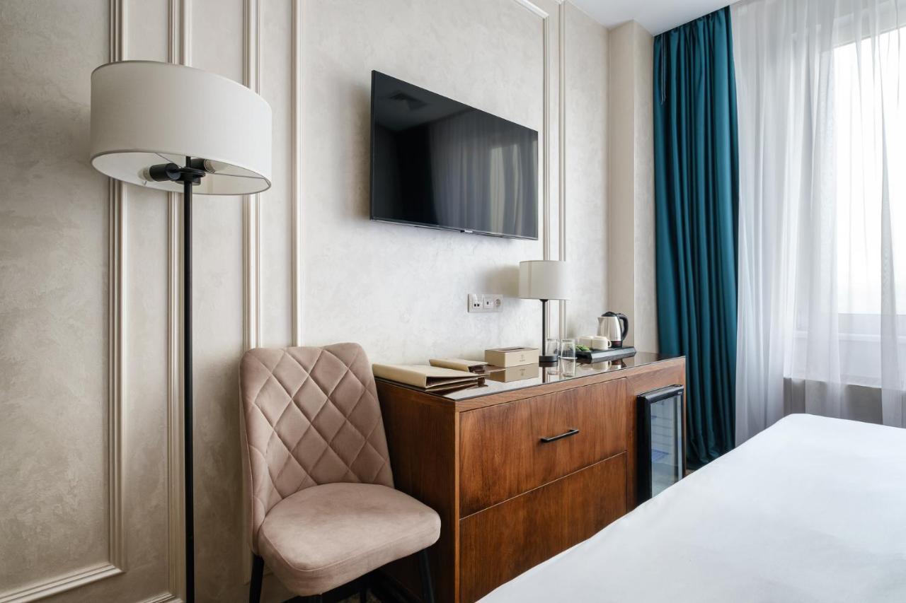 אלמטי Grand Mildom Hotel מראה חיצוני תמונה