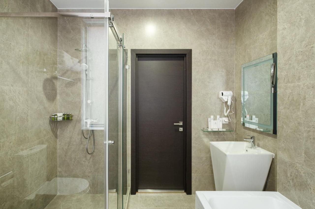 אלמטי Grand Mildom Hotel מראה חיצוני תמונה